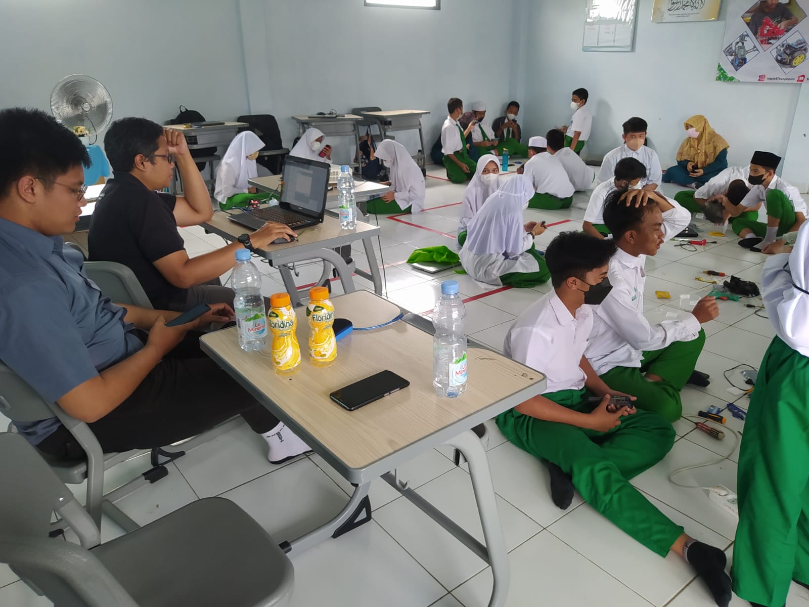 Workshop Robotik SD Al Azhar Banjarbaru